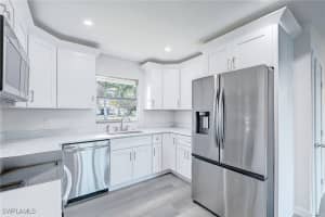 4867 Riverside Drive, Fort Myers, FL 33905 - MLS#225084481