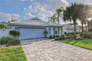 1335 Old Oak Ln, Naples