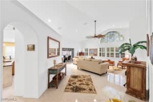 1335 Old Oak Lane, Naples, FL 34110 - MLS#225084489