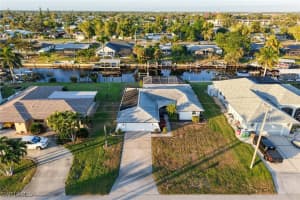 1433 28th Terrace, Cape Coral, FL 33904 - MLS#225084543