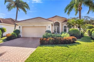 1033 Tierra Lago Way, Naples, FL 34119 - MLS#225084560