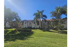 266 Newport Drive, Naples, FL 34114 - MLS#225084622