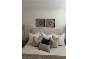 975 9th Avenue, Naples, FL 34102 - MLS#225084632