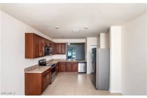 2802 40th Street, Lehigh Acres, FL 33976 - MLS#225084667