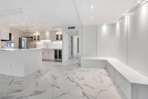 222 Harbour Dr 114, Naples