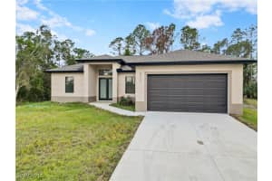 2717 20th St W, Lehigh Acres