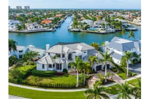 689 Rockport Court, Marco Island, FL 34145 - MLS#225084703