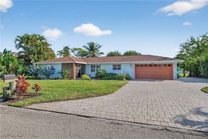 27061 Homewood Drive, Bonita Springs, FL 34135 - MLS#225084720