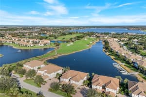 8783 Coastline Ct 202, Naples