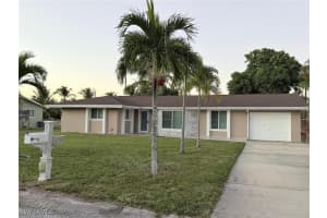 1015 Wilshire Drive, Fort Myers, FL 33919 - MLS#225084768