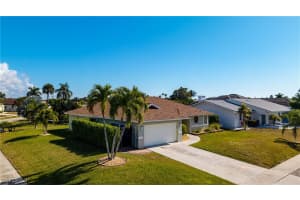 311 Hazelcrest Street, Marco Island, FL 34145 - MLS#225084786