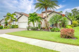 2098 Antigua Ln, Naples