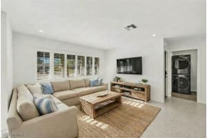 2737 Shoreview Drive, Naples, FL 34112 - MLS#225084800