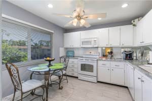 213 MEMORY LN 4, Naples, FL 34112 - MLS#225084852