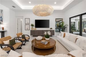 4221 7th Avenue, Naples, FL 34119 - MLS#225084874