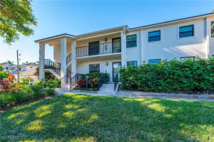 722 10th Avenue, Naples, FL 34102 - MLS#225084879