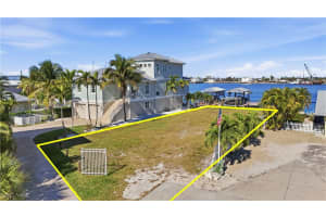 327 Fairweather Lane, Fort Myers Beach, FL 33931 - MLS#225084921