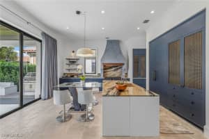 2243 Residence Circle, Naples, FL 34105 - MLS#225084949