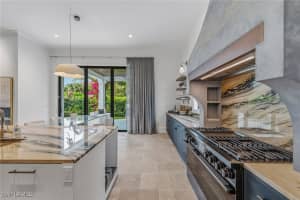 2243 Residence Circle, Naples, FL 34105 - MLS#225084949