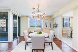 21 Bluebill Avenue, Naples, FL 34108 - MLS#225084960