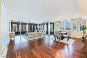 21 Bluebill Avenue, Naples, FL 34108 - MLS#225084960