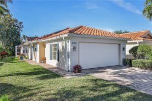 5781 Drummond Way, Naples