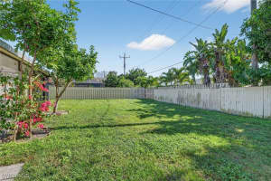 1336 Lake Shore Drive, Naples, FL 34103 - MLS#225084990