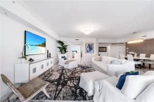 435 Dockside Drive, Naples, FL 34110 - MLS#225085018