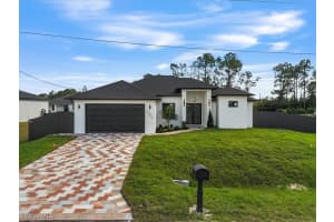 2400 Conroy Avenue, Lehigh Acres, FL 33971 - MLS#225085023