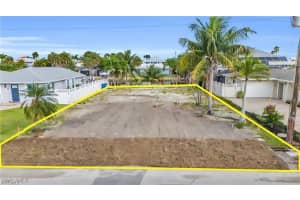 231 Albatross Street, Fort Myers Beach, FL 33931 - MLS#225085033