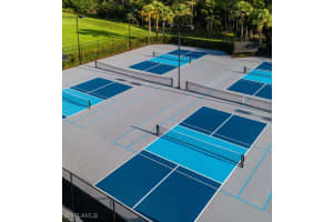 10305 Longleaf Pine Ct, Fort Myers