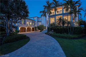 2001 4th Street, Naples, FL 34102 - MLS#225085070