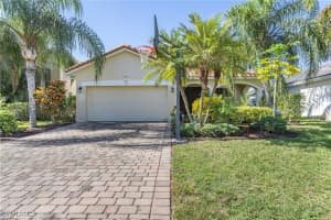 1541 Birdie Drive, Naples, FL 34120 - MLS#225085110