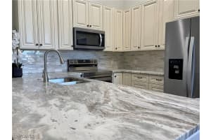 6765 Huntington Lakes Circle, Naples, FL 34119 - MLS#225085117