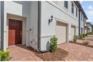 1587 Lake Jessup Cir, Cape Coral