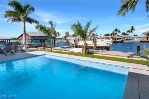 190 Tahiti Circle, Naples, FL 34113 - MLS#225085161