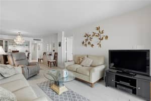 25900 Hickory Boulevard, Bonita Springs, FL 34134 - MLS#225085204