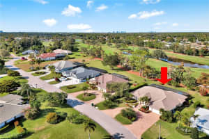 2007 Duke Dr, Naples