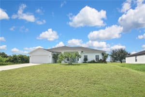 42 29th Street, Cape Coral, FL 33909 - MLS#225085210