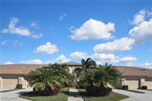 8570 CEDAR HAMMOCK Circle, Naples, FL 34112 - MLS#225085219
