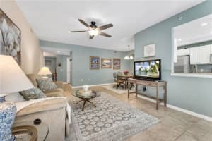 1295 Henley Street, Naples, FL 34105 - MLS#225085261