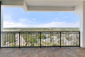 455 Cove Tower Drive, Naples, FL 34110 - MLS#225085269