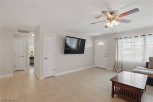 426 Chestnut Ave NW, Port Charlotte, FL 33952 - MLS#225085271