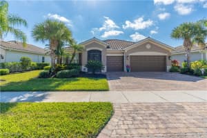 9332 Fieldstone Ln, Naples