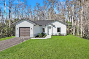 2677 62nd Avenue, Naples, FL 34120 - MLS#226000039