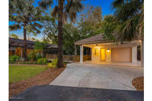 5410 Mahogany Ridge Drive, Naples, FL 34119 - MLS#226000064