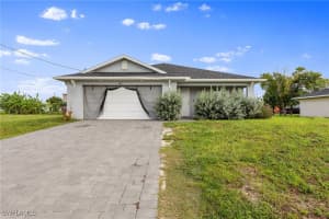 1013 Ne 15th St, Cape Coral