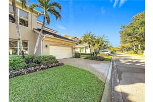 3051 Lancaster Drive, Naples, FL 34105 - MLS#226000092