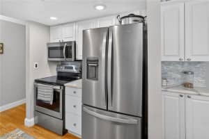 2366 Mall Drive, Fort Myers, FL 33901 Sold 02/25/26