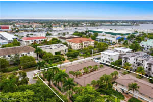 980 7th Avenue, Naples, FL 34102 - MLS#226000135